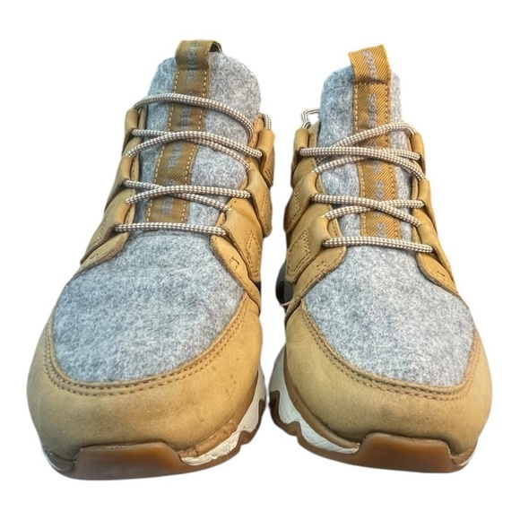 Sorel Caribou Leather Boot women’s Tan and Gray Lace-Up hiking Boots 6 - Picture 5 of 15